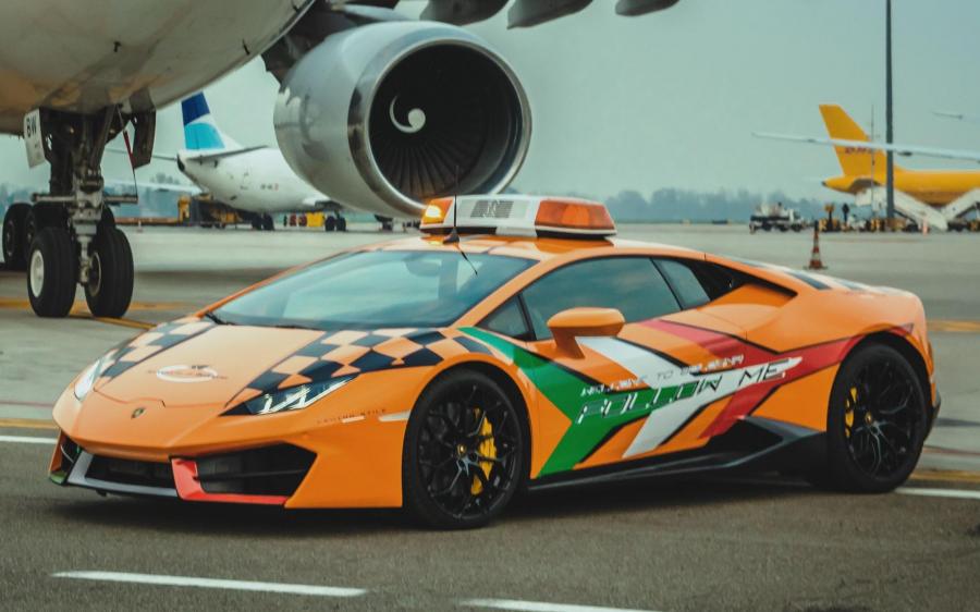 Lamborghini Huracan RWD Follow Me Car (LB724) '2019